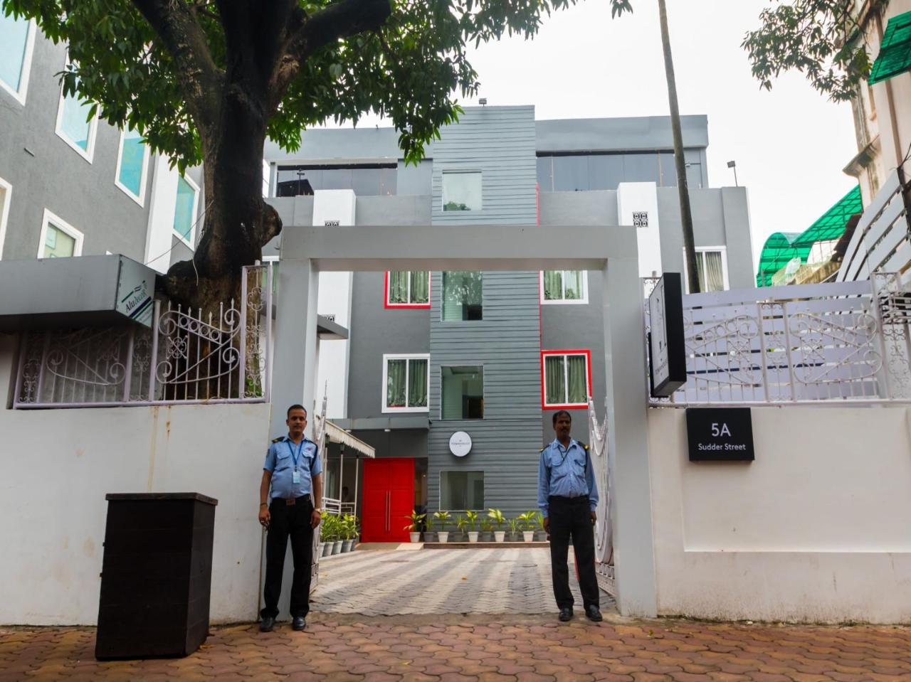 Oyo Townhouse 11 Esplanade Hotel Kolkata Bagian luar foto