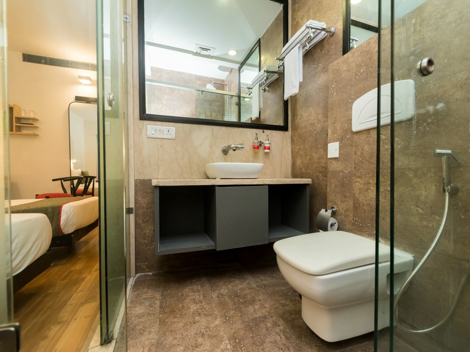 Oyo Townhouse 11 Esplanade Hotel Kolkata Bagian luar foto